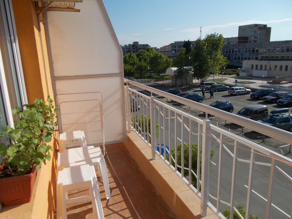 Apartamenti Zhelezovi Поморіє Екстер'єр фото