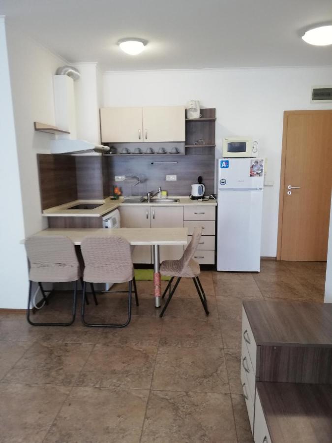 Apartamenti Zhelezovi Поморіє Екстер'єр фото