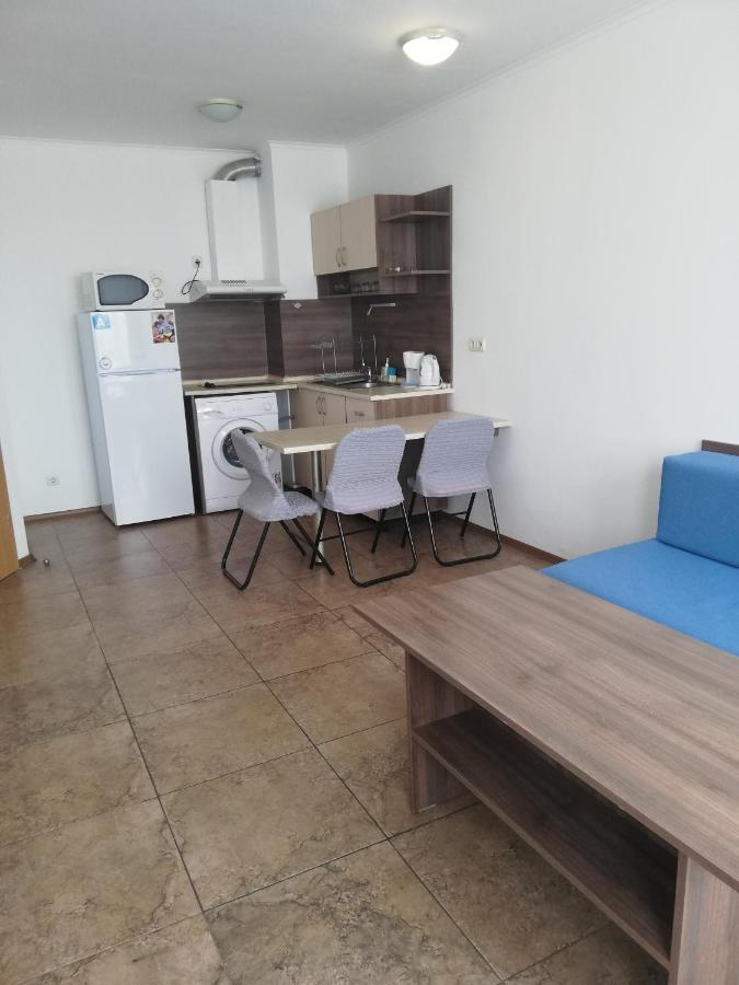Apartamenti Zhelezovi Поморіє Екстер'єр фото