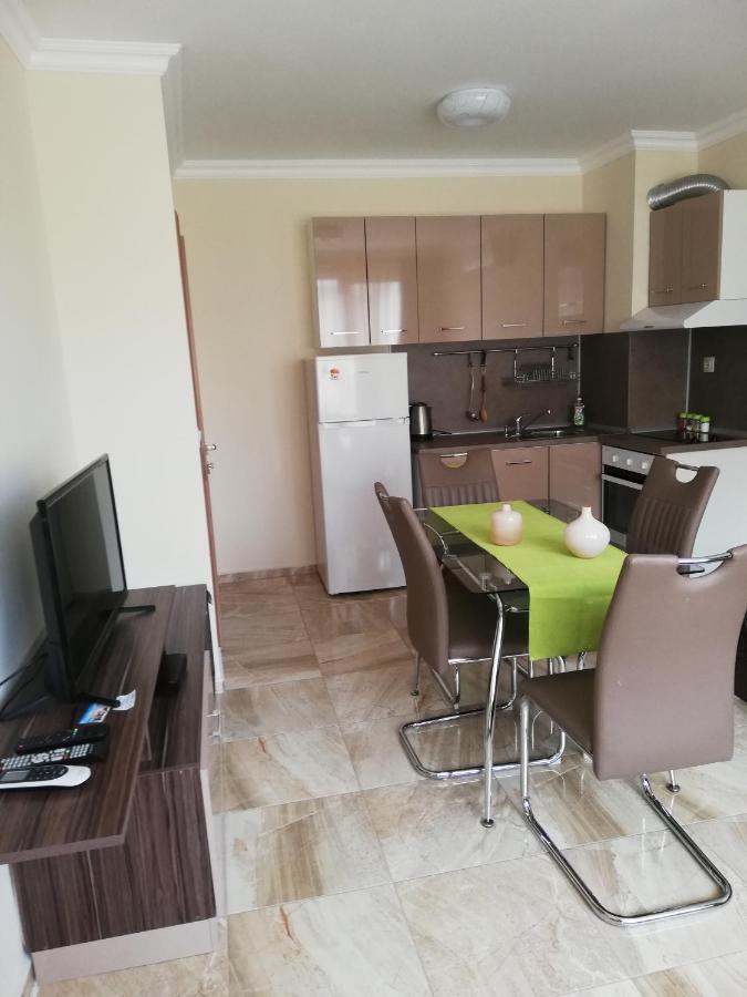 Apartamenti Zhelezovi Поморіє Екстер'єр фото